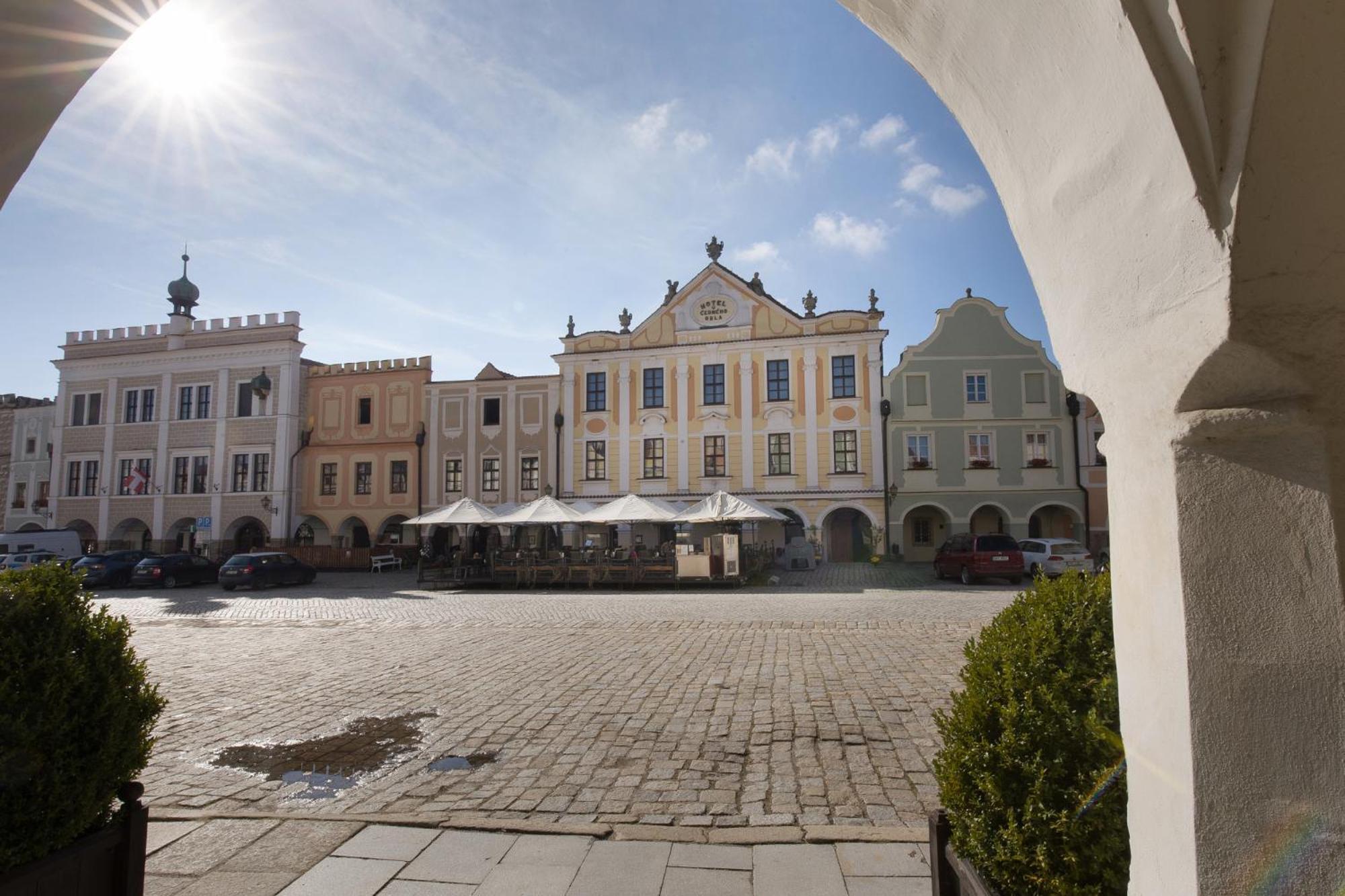 Hotel U Cerneho Orla Telč Εξωτερικό φωτογραφία