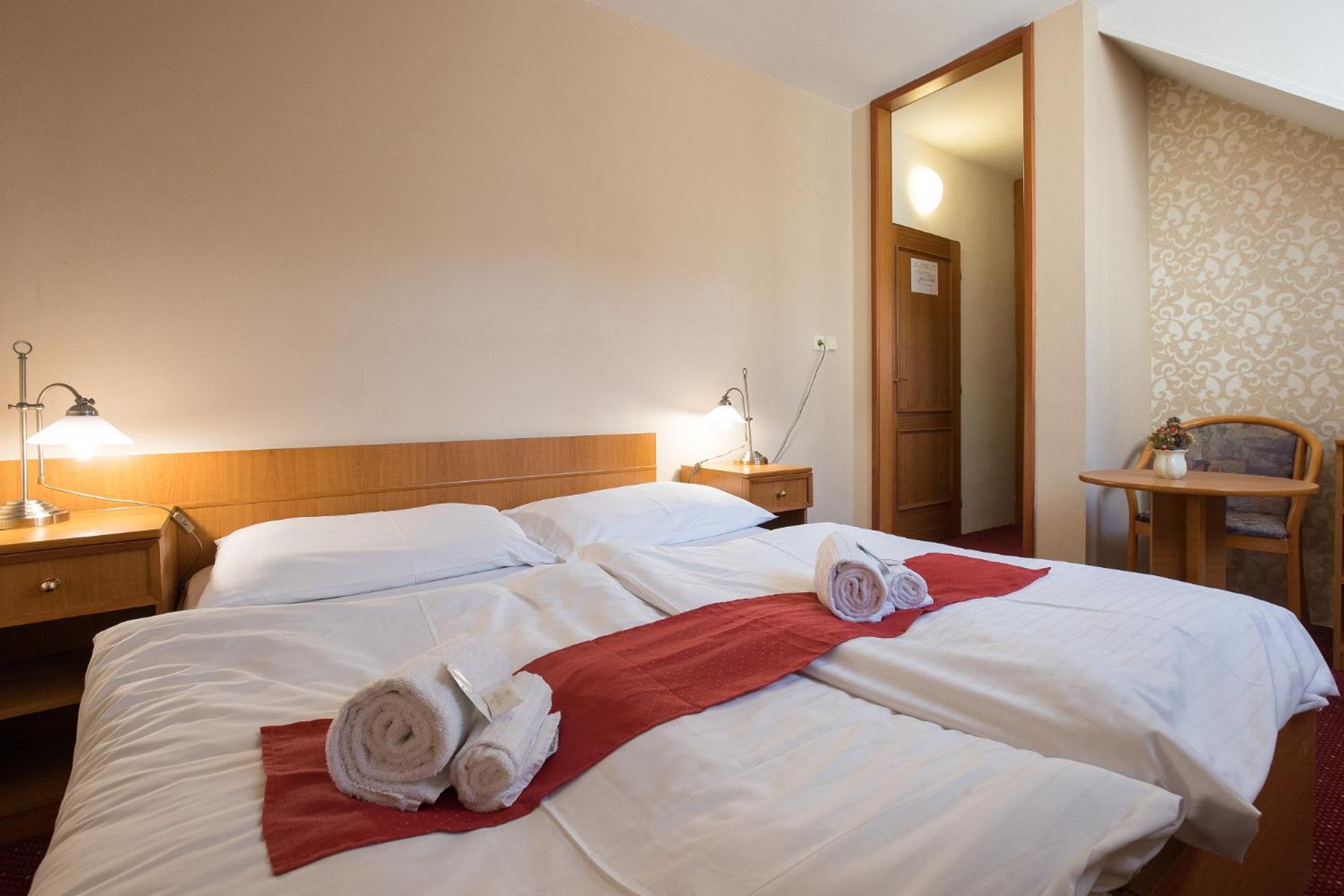 Hotel U Cerneho Orla Telč Εξωτερικό φωτογραφία