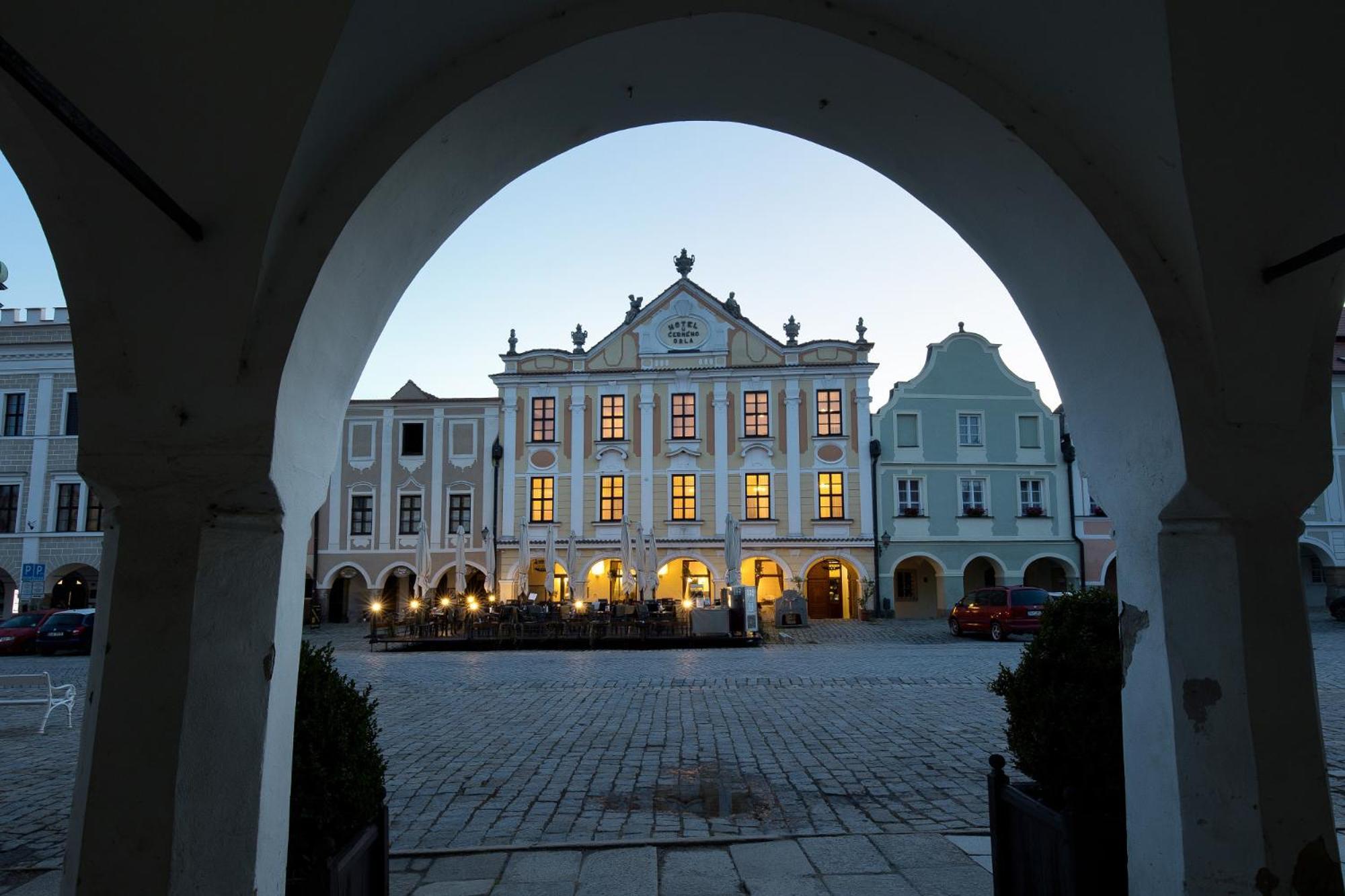 Hotel U Cerneho Orla Telč Εξωτερικό φωτογραφία