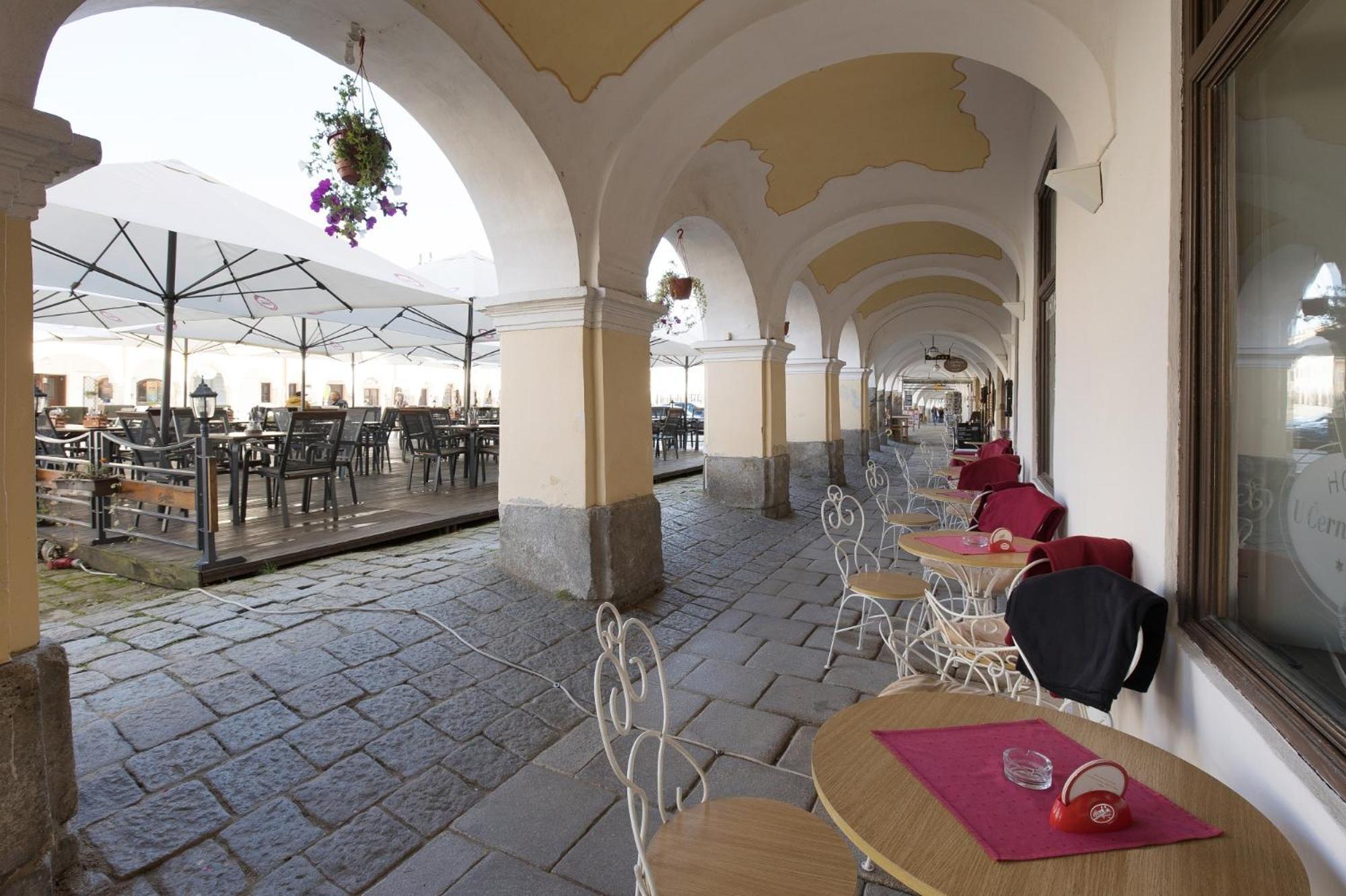 Hotel U Cerneho Orla Telč Εξωτερικό φωτογραφία