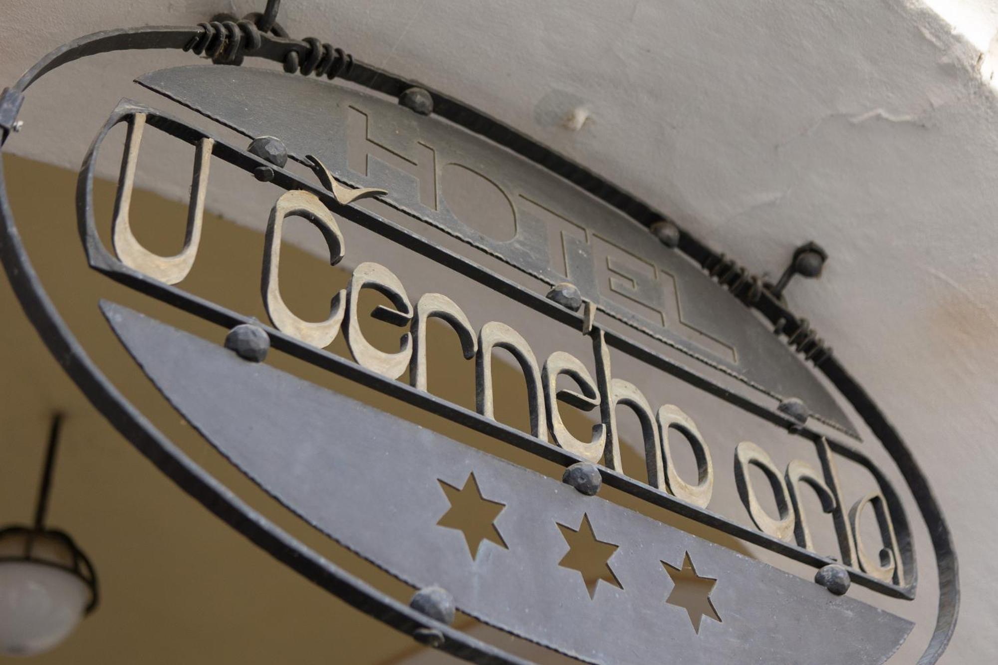 Hotel U Cerneho Orla Telč Εξωτερικό φωτογραφία
