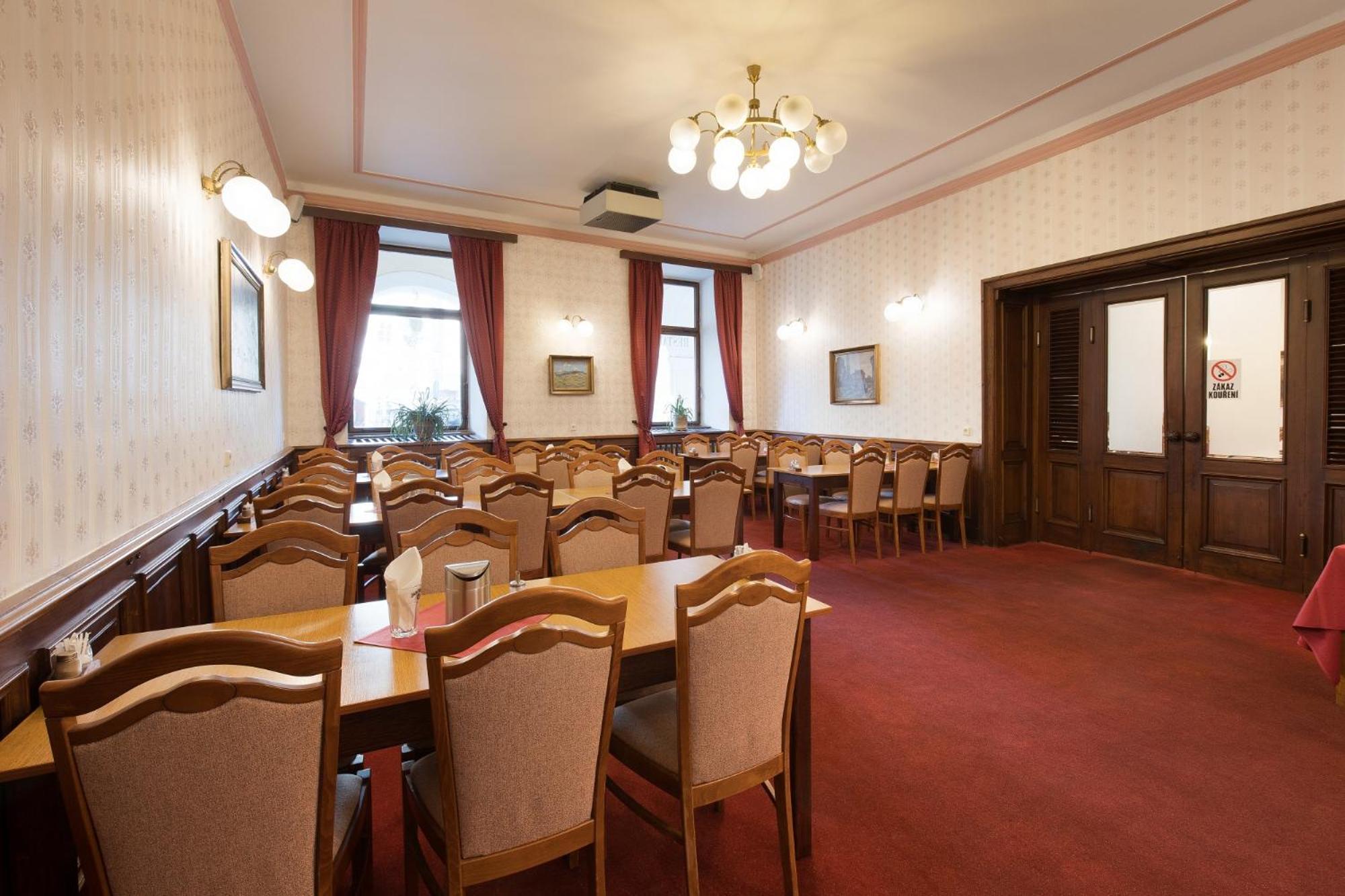 Hotel U Cerneho Orla Telč Εξωτερικό φωτογραφία
