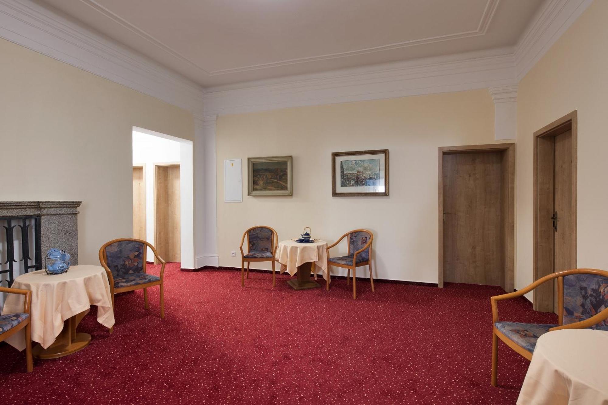 Hotel U Cerneho Orla Telč Εξωτερικό φωτογραφία