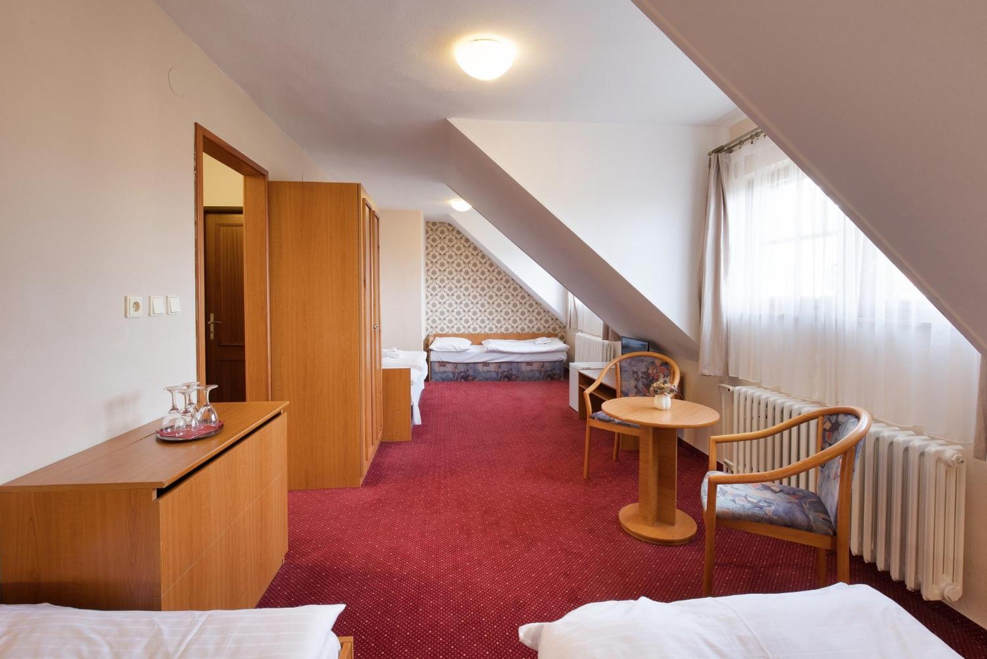 Hotel U Cerneho Orla Telč Εξωτερικό φωτογραφία